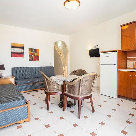 Livadia Beach Suite Εξωτερικό φωτογραφία
